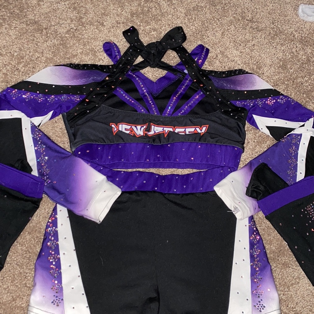 💢SOLD💢 ROCKSTAR CHEER UNIFORM - Picture 2 of 2